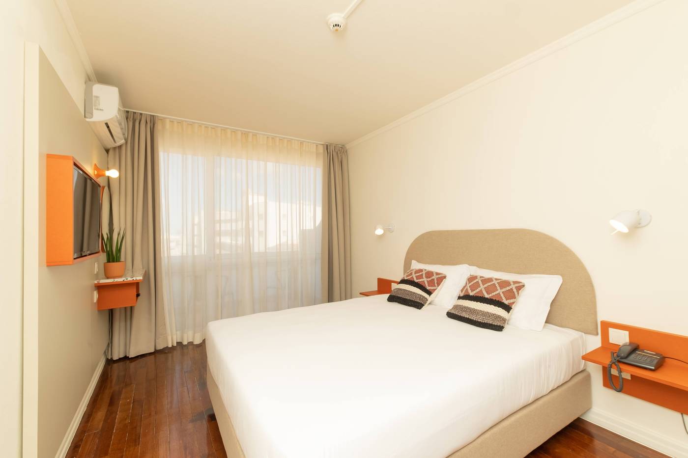 WOT-Lagos-Montemar-Room-10