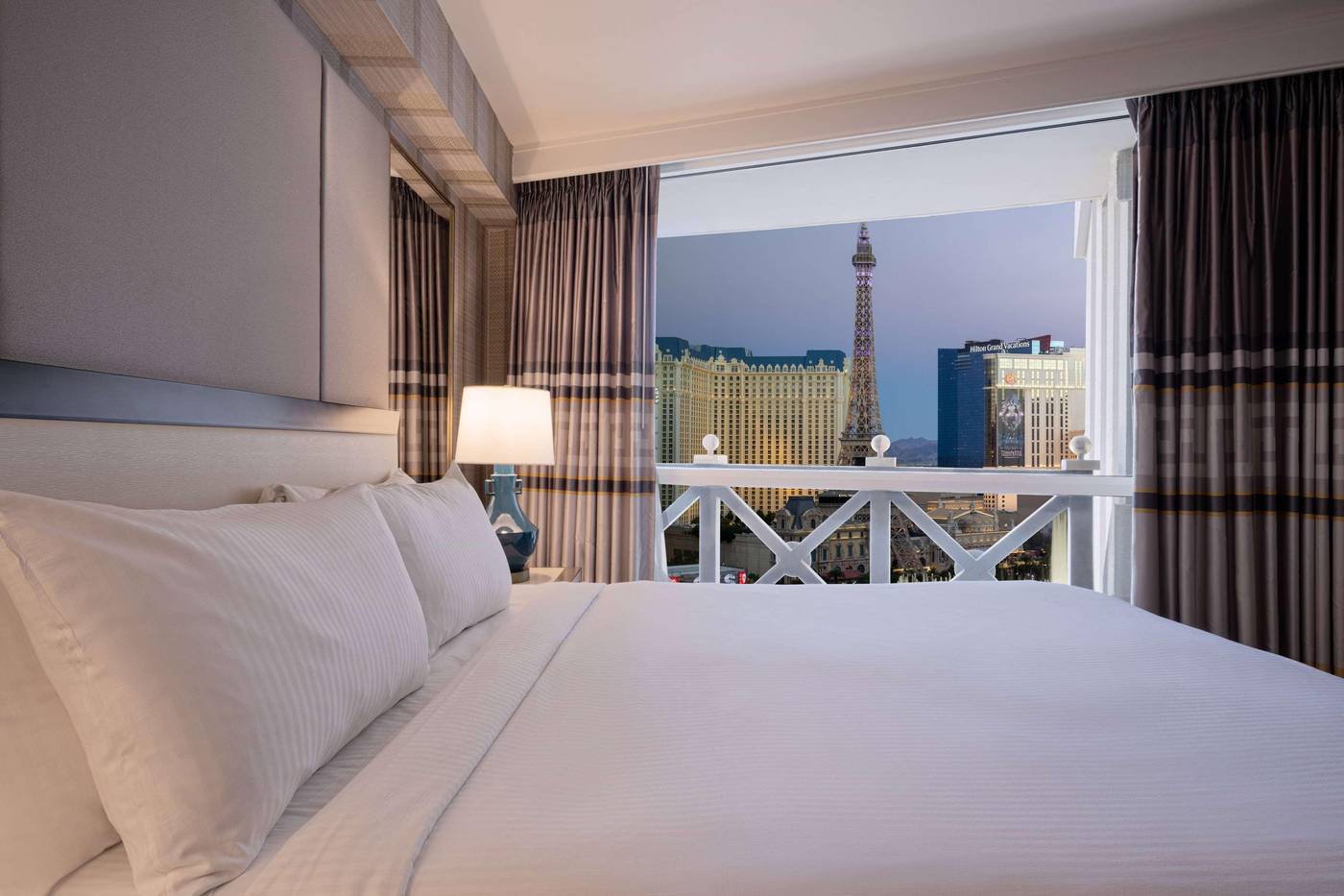 Caesars-Palace-Room-61