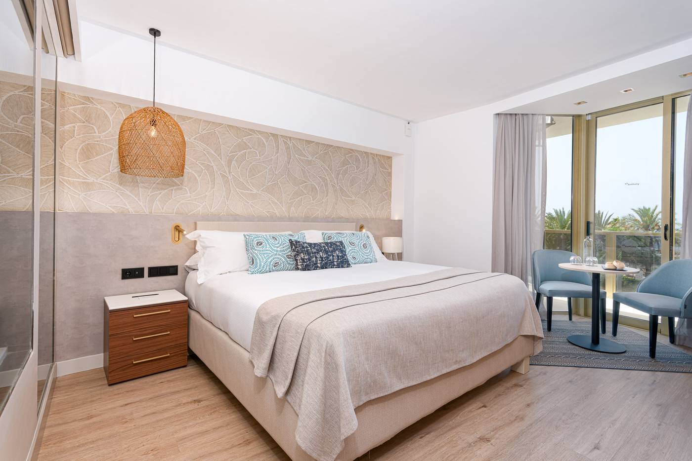 Hotel-Sir-Anthony-Room-16