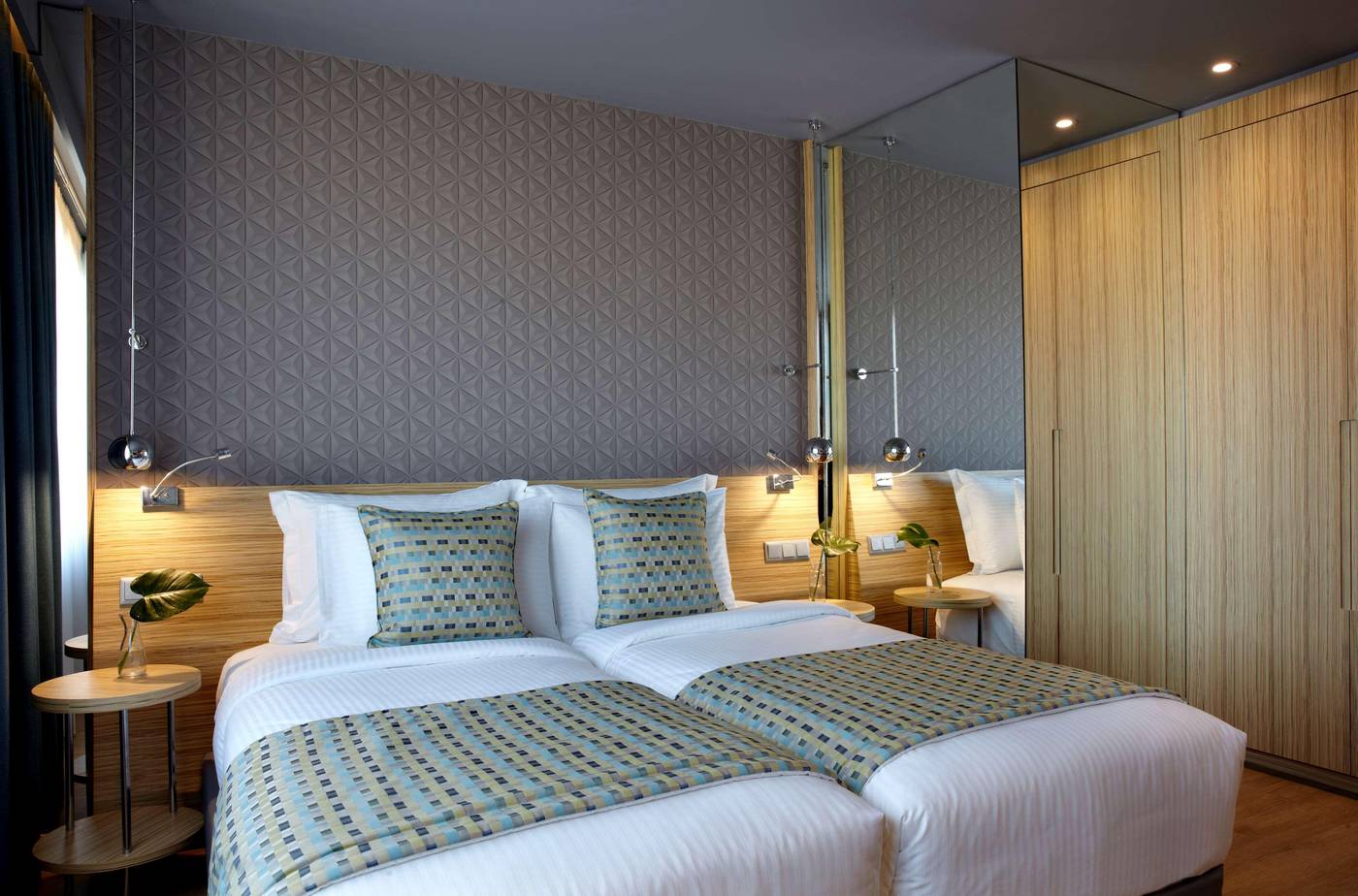 Wyndham-Grand-Athens-Room-13