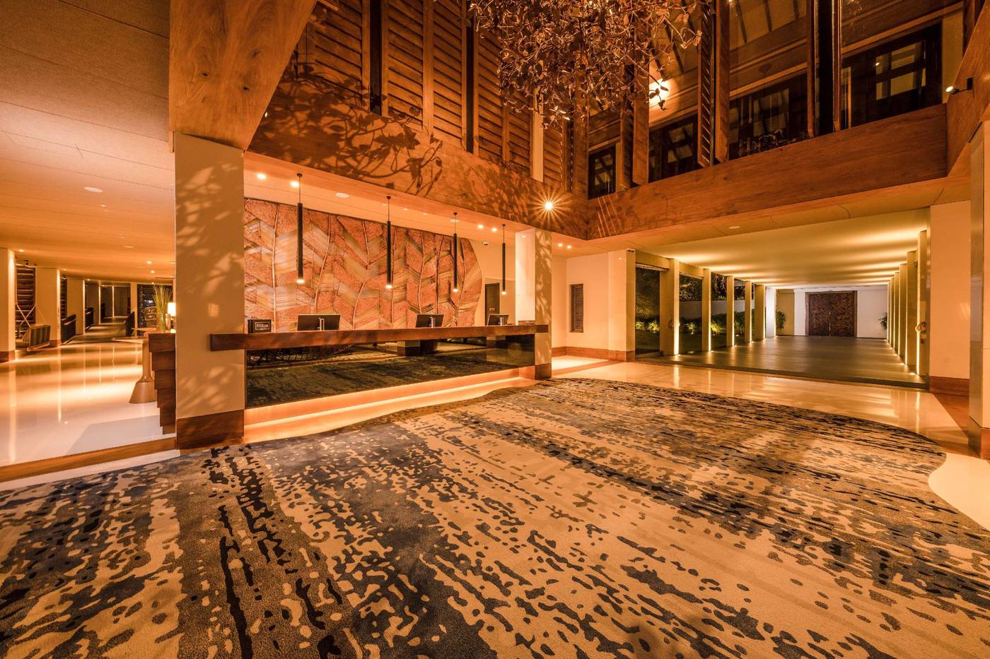 DoubleTree by Hilton Weerawila Rajawarna Resort-Sri Lanka-Weerawila-Lobby-1
