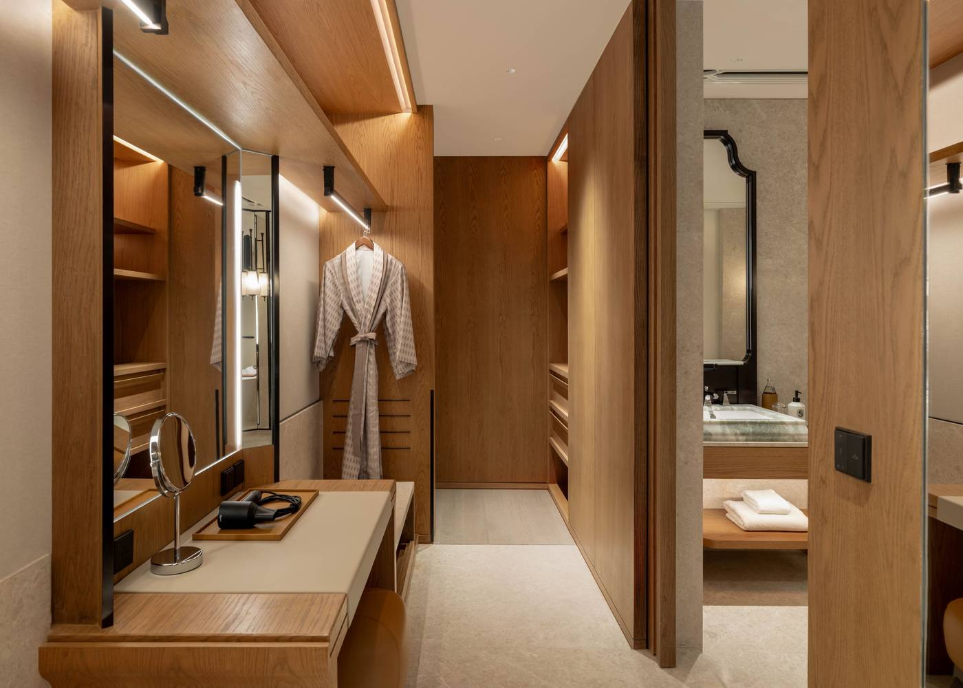 Dusit-Thani-Bangkok-Room-46