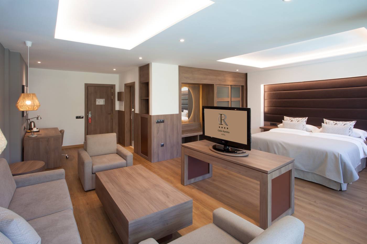 Colon-Rambla-Room-17