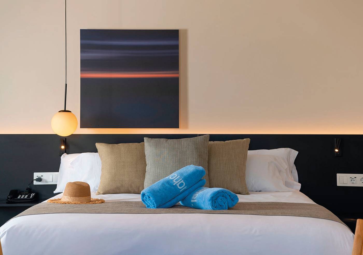 Aqua-Hotel-Promenade-Room-35