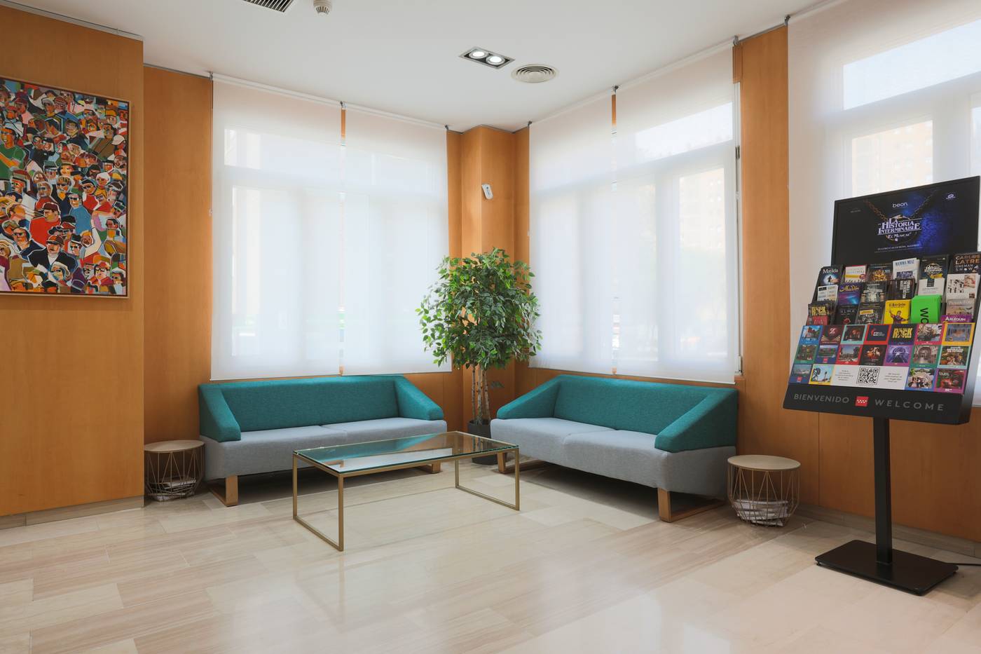 Porcel-Torre-Garden-Lobby-3