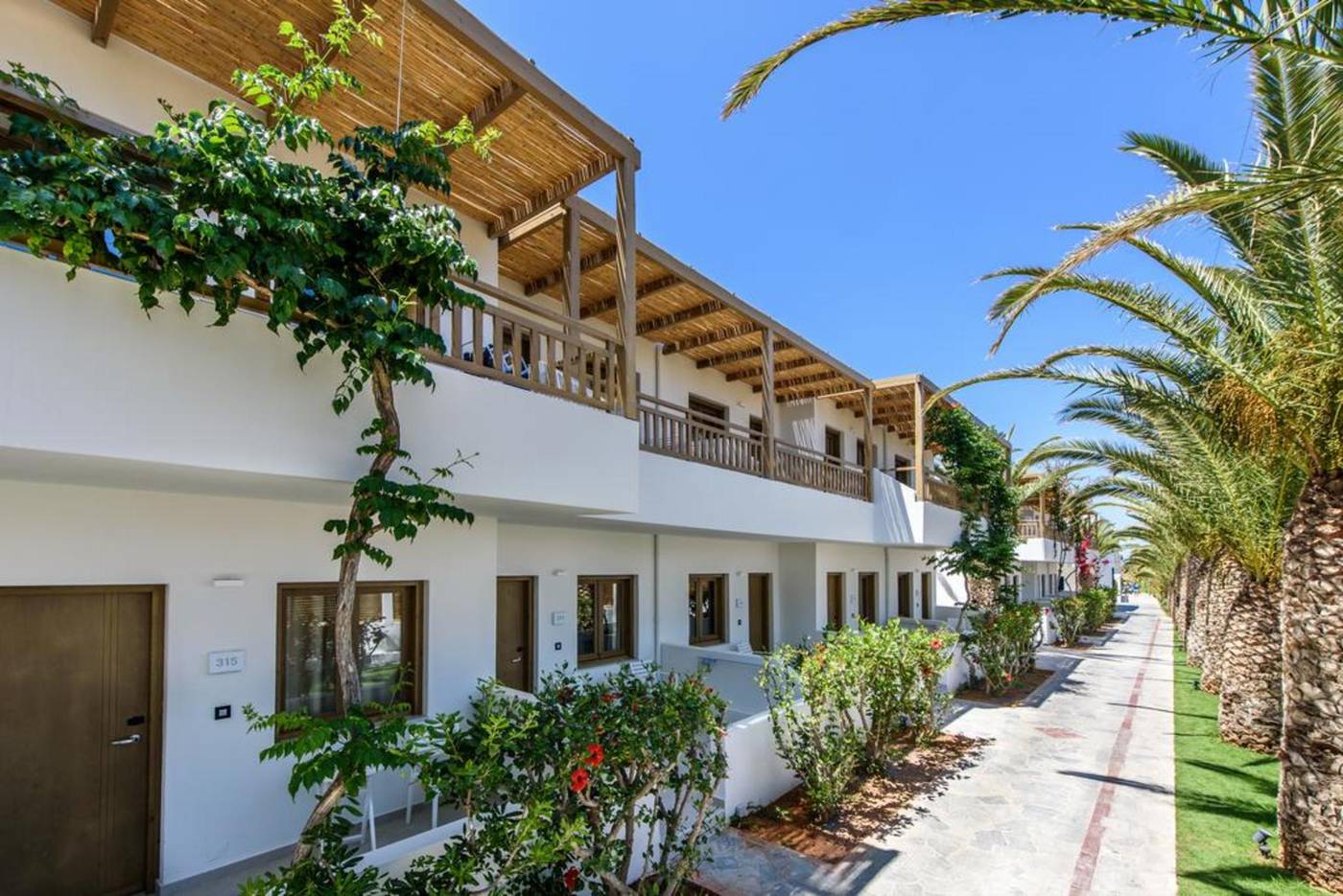 Stella-Village-Seaside---Aqua-Park-Hotel-General-view-7