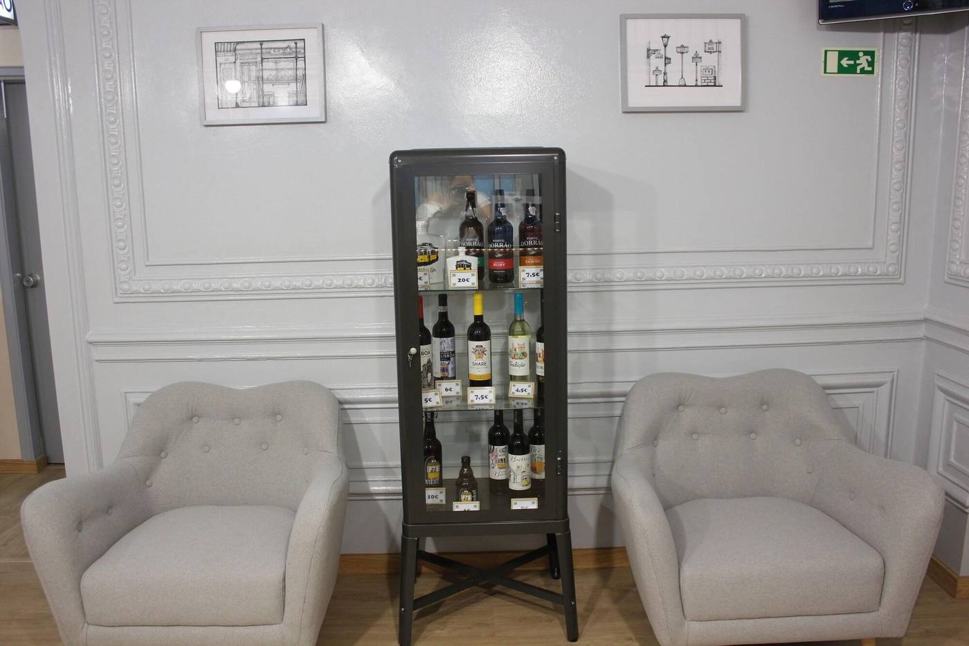 O-El-trico-Guesthouse-Lobby-9