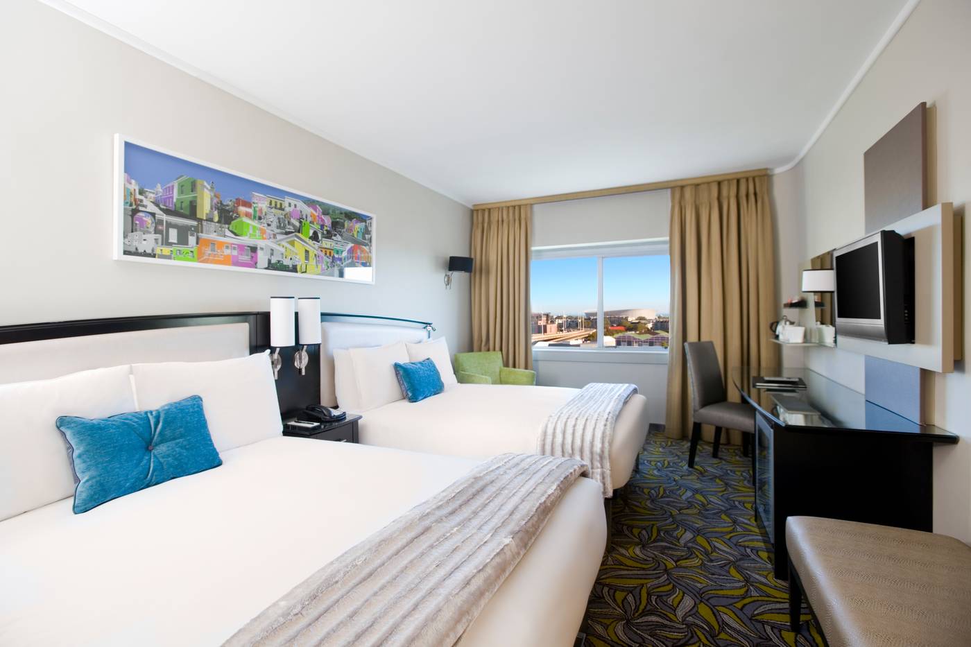 Southern-Sun-Cape-Town-Waterfront-Room-24