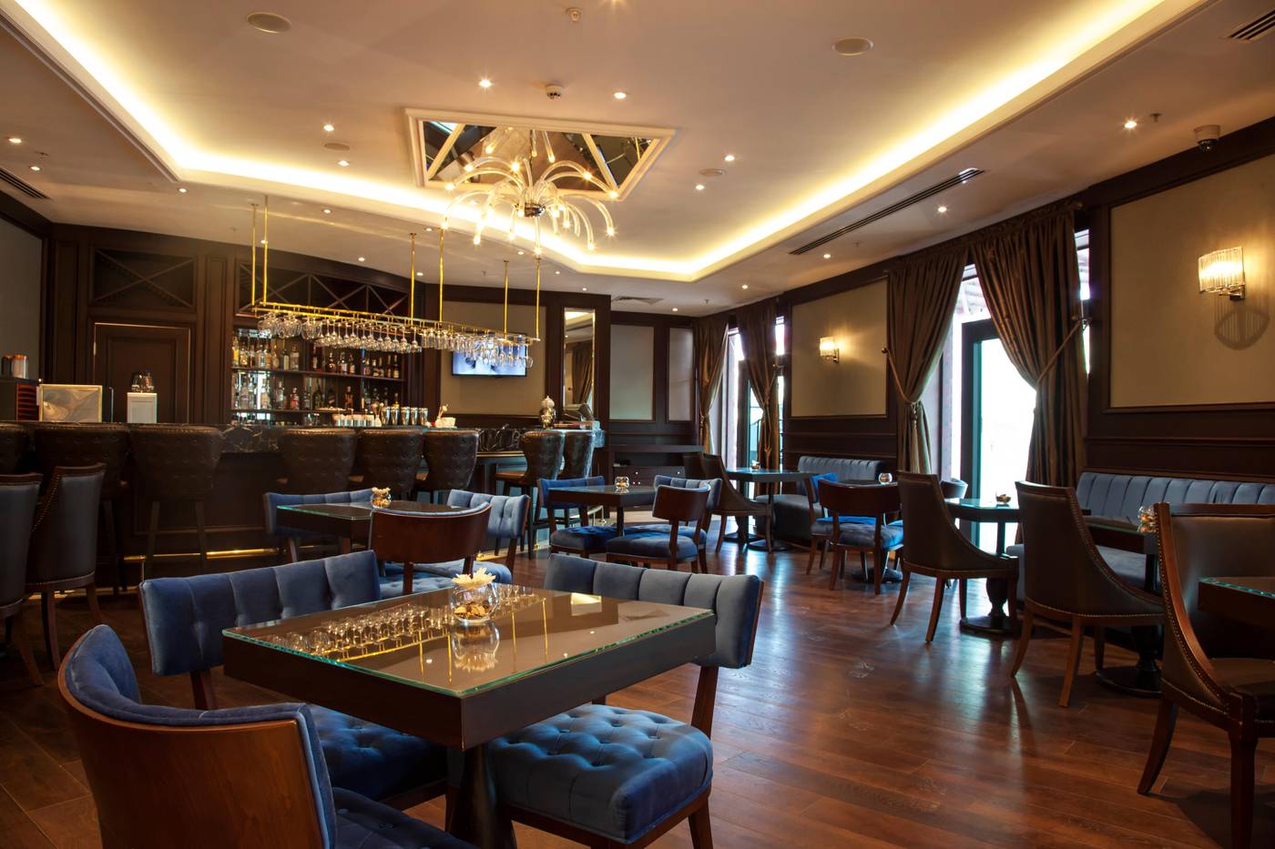 Crowne-Plaza-Istanbul-Oryapark-Bar-16