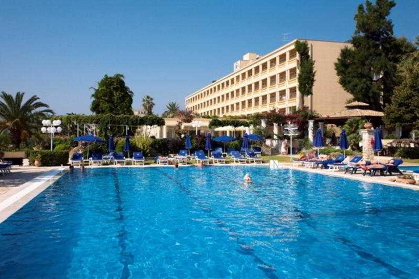 Corfu-Palace-Pool-4