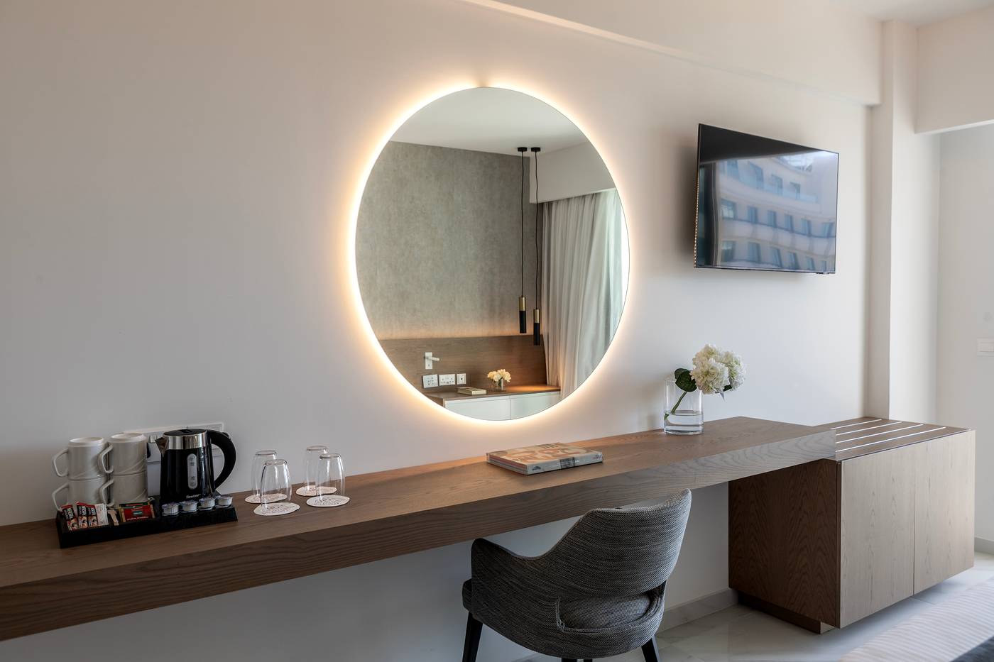 Pavlo-Napa-Hotel-Room-38