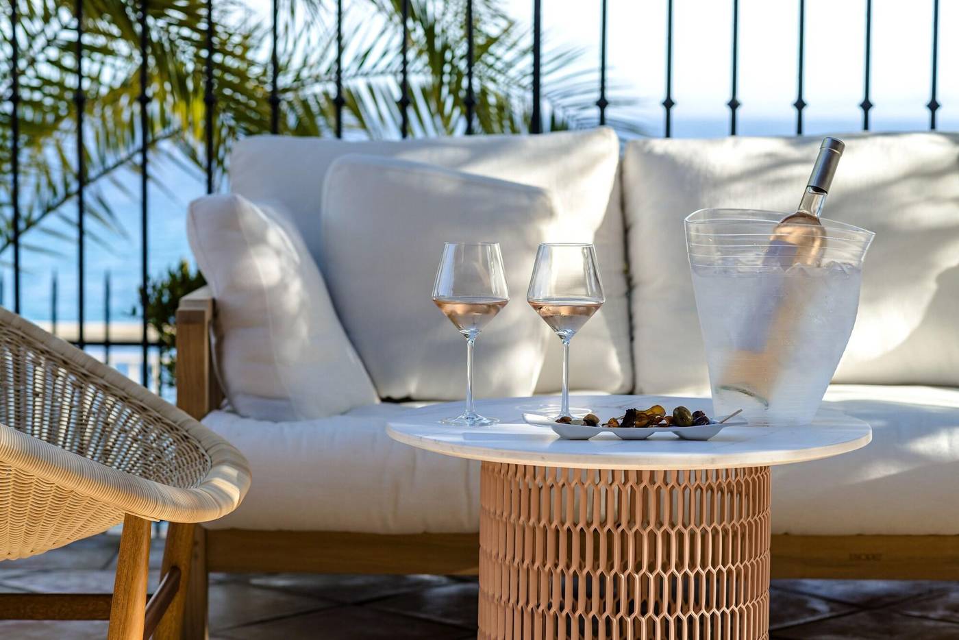 Hotel-Le-Bailli-de-Suffren-Bar-63