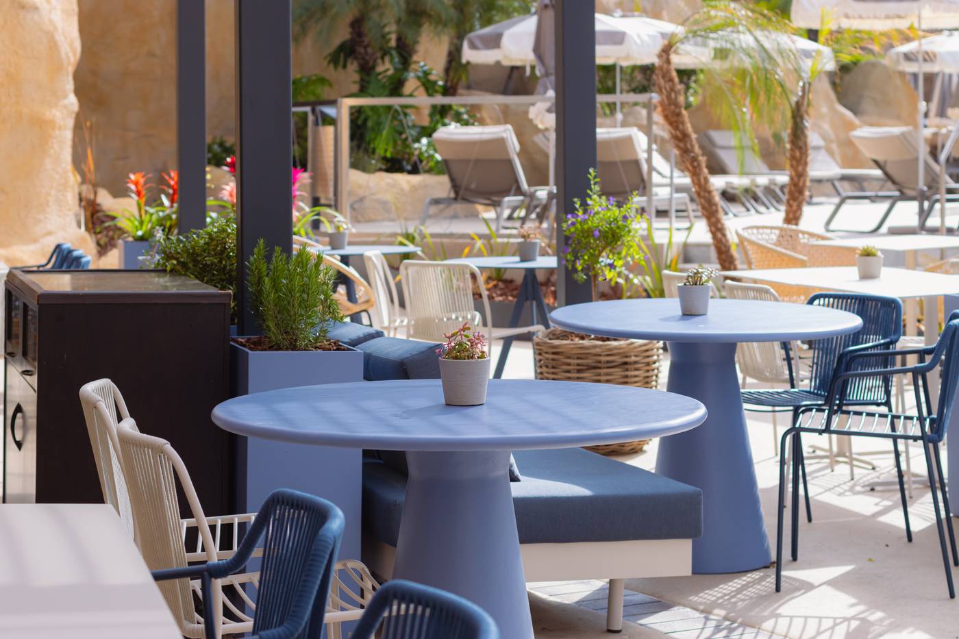 Hilton-Vilamoura-As-Cascatas-Golf-Resort---Spa-Bar-19