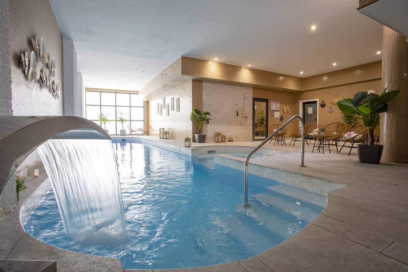 Eden-Hotel---Spa-Pool-38