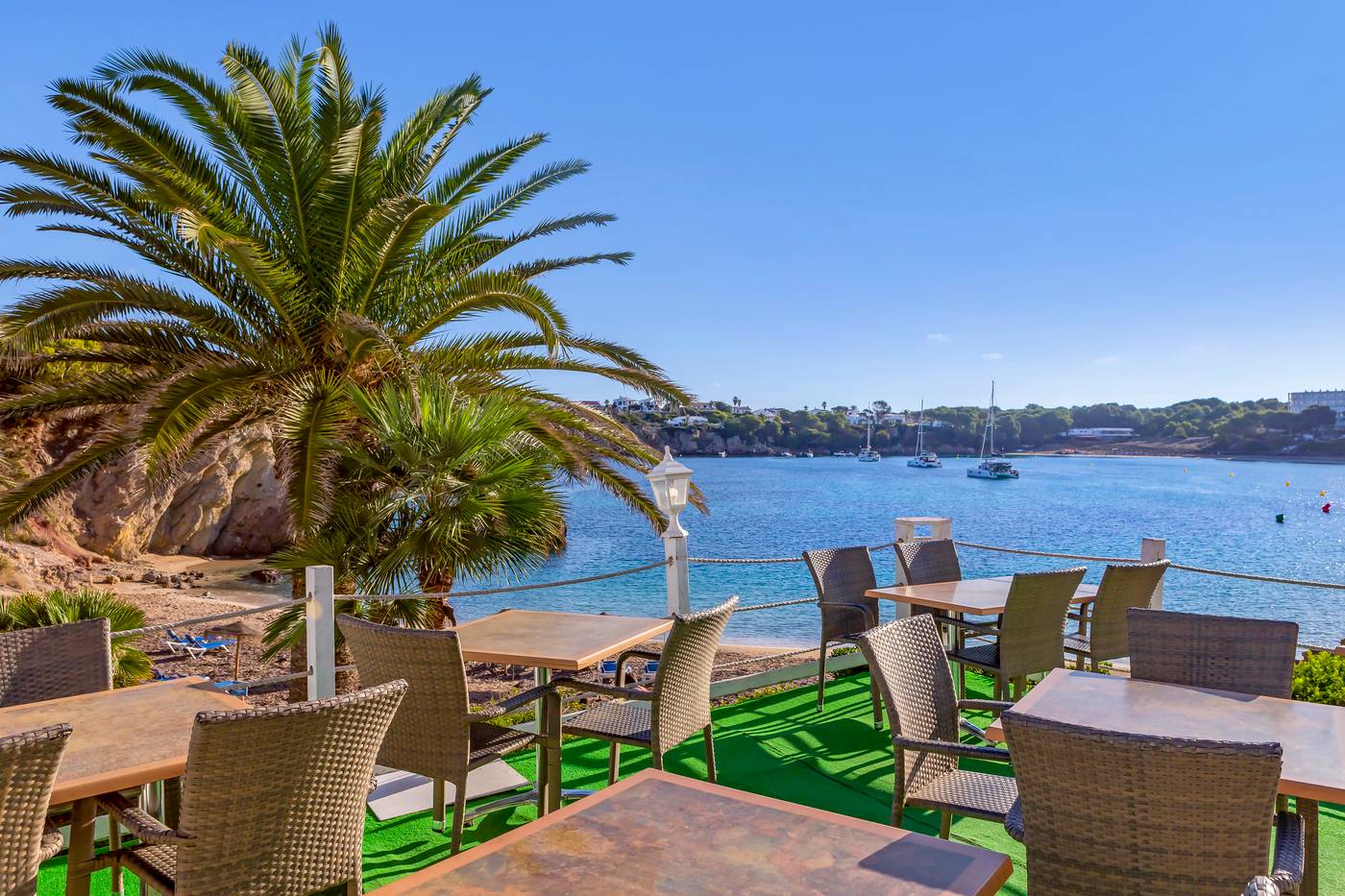 White-Sands-Beach-Club-Bar-39