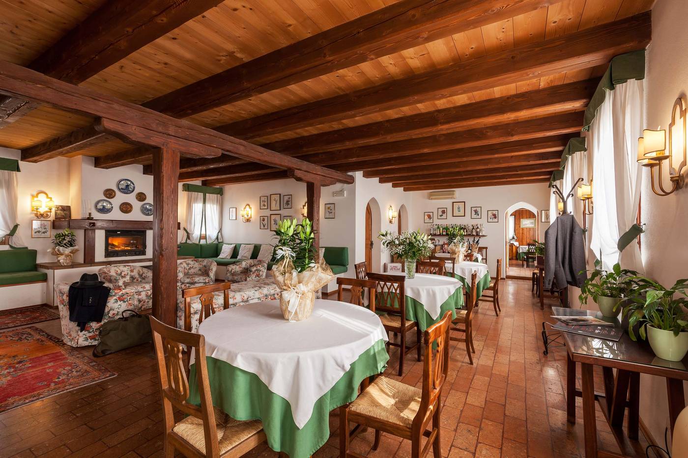 Ca-Tessera-Park-Resort-Room-15