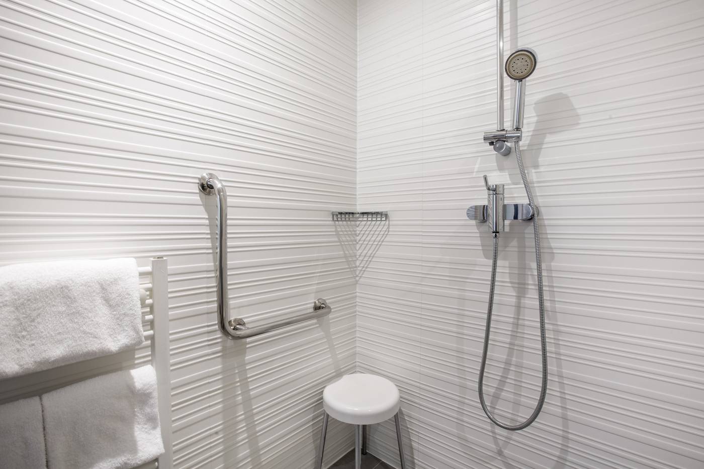 Prince-Albert-Montmartre-Room-9