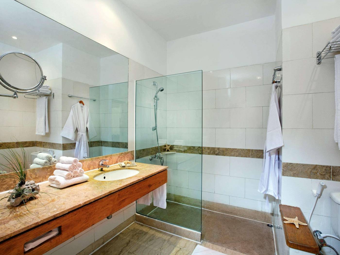 Movenpick-Resort---Spa-El-Gouna-Room-34