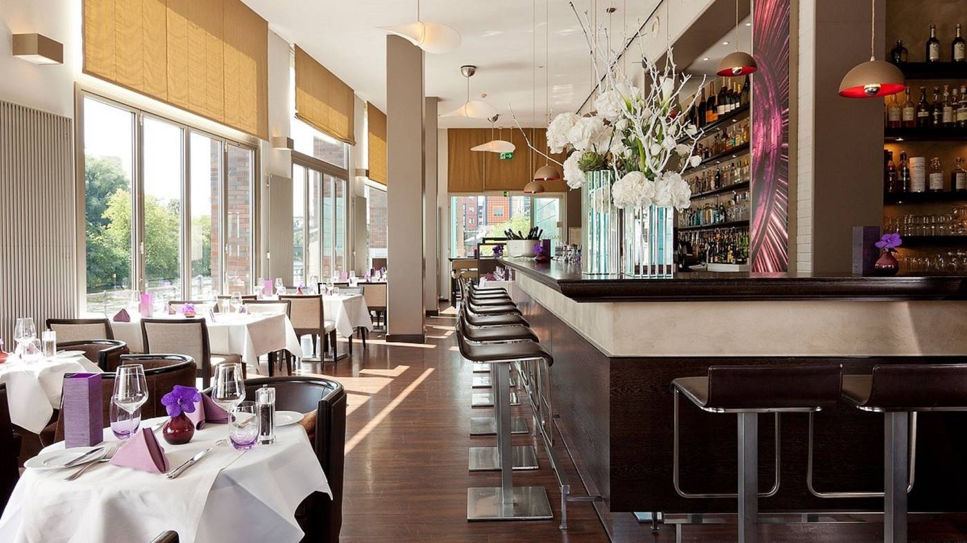 Abion-Villa-Suites-Restaurant-19