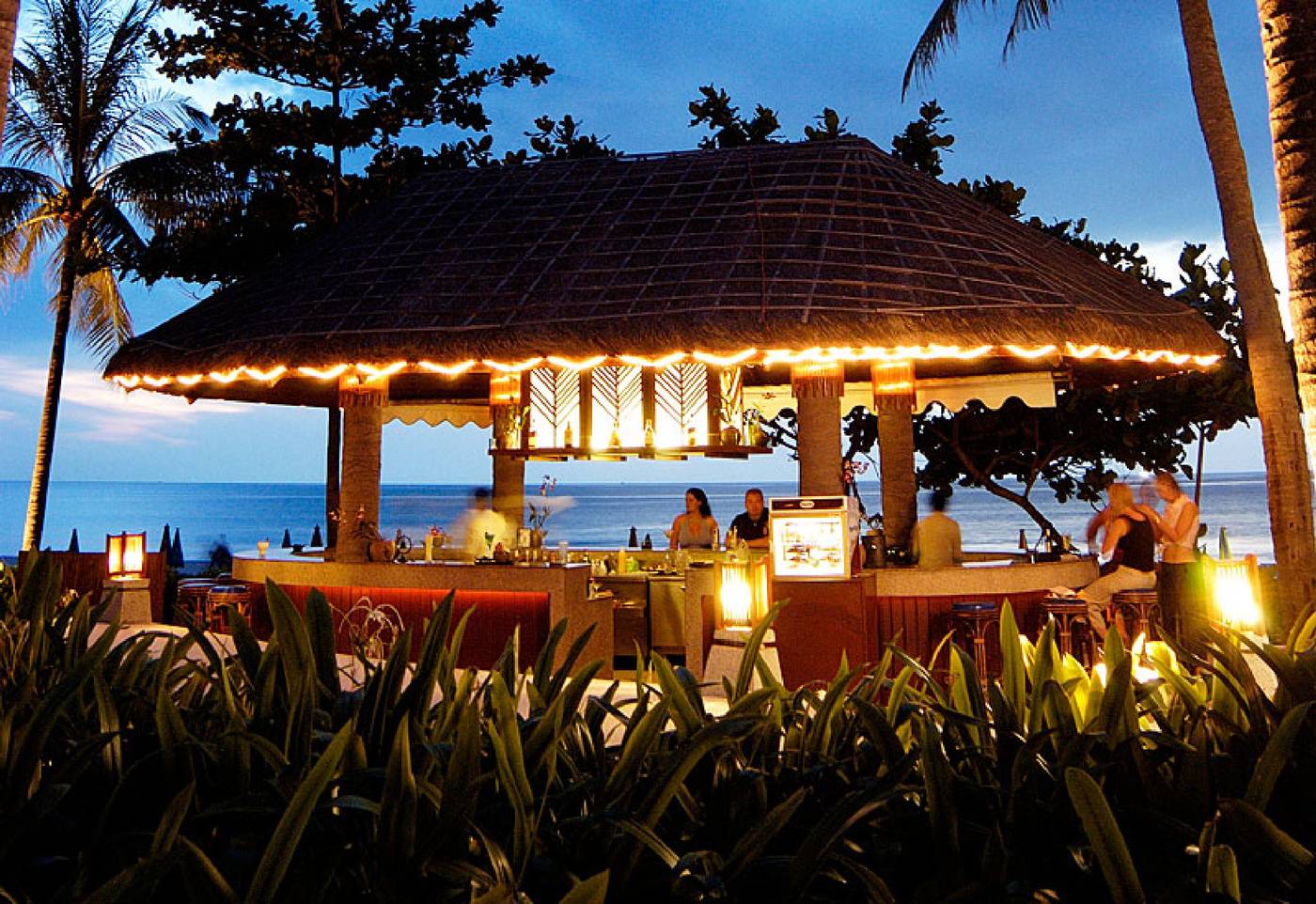 Katathani-Phuket-Beach-Resort-Bar-18