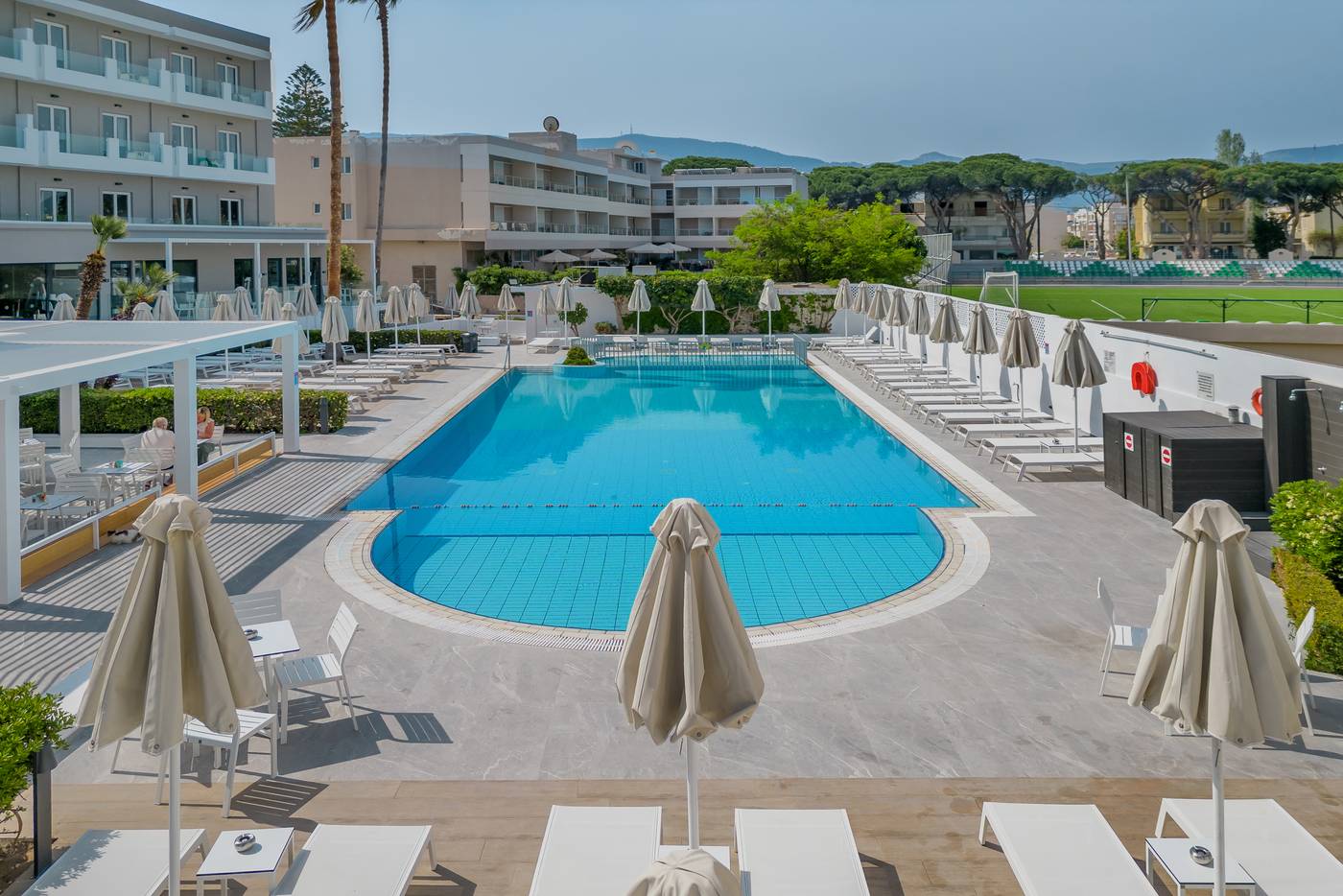 Kos-Hotel-Junior-Suites-Pool-1