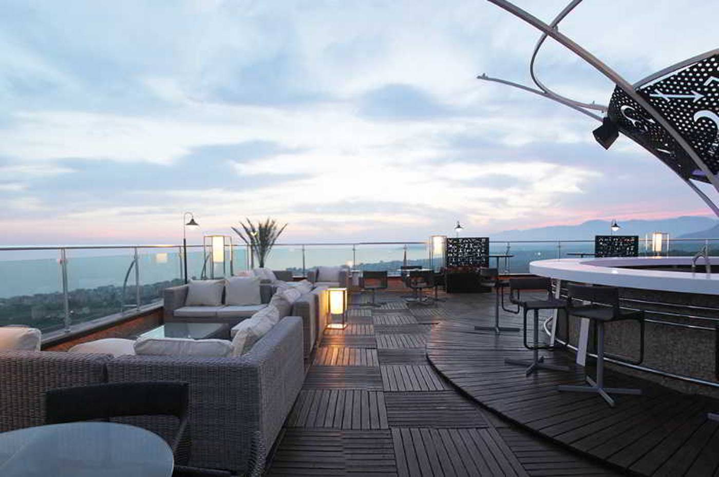 Goldcity-Hotel-Bar-14