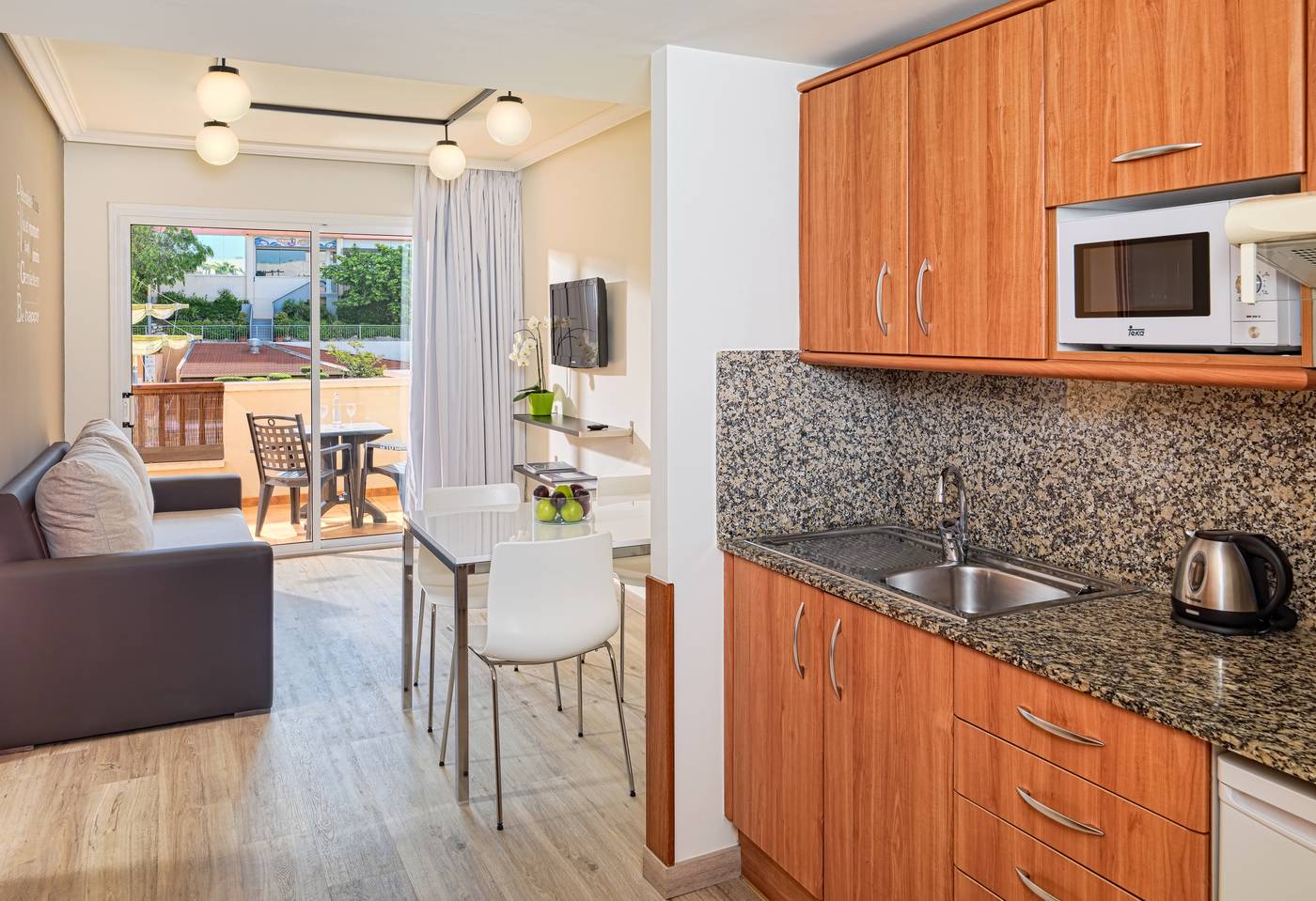 H10-Mediterranean-Village-Room-20