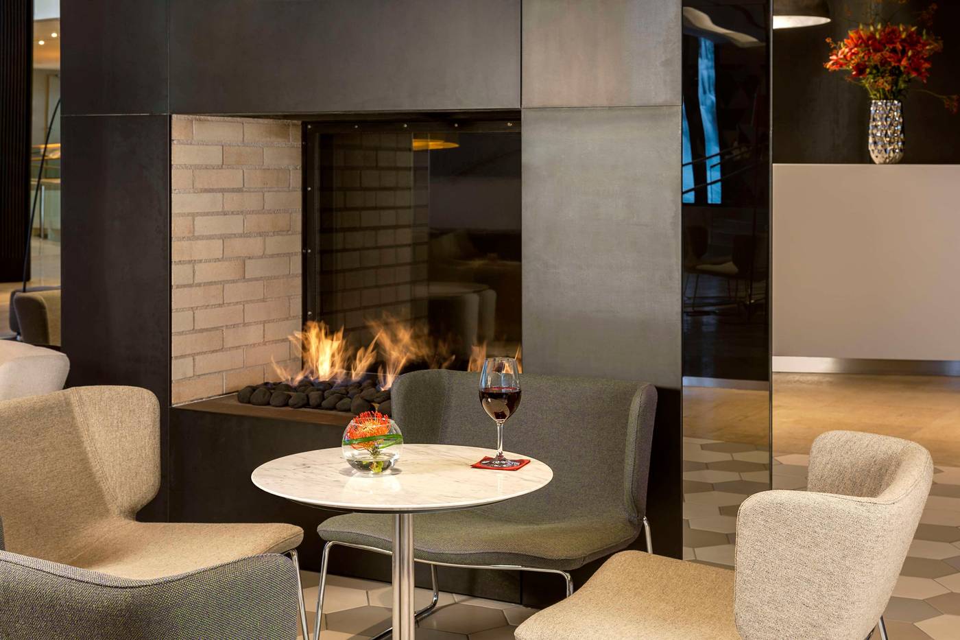 NH-Collection-Berlin-Mitte-Friedrichstrasse-Lobby-18