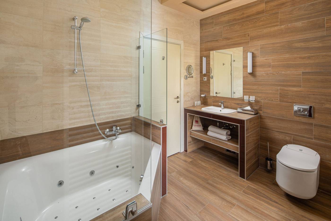 Mamaison-Hotel-Andrassy-Budapest-Room-32