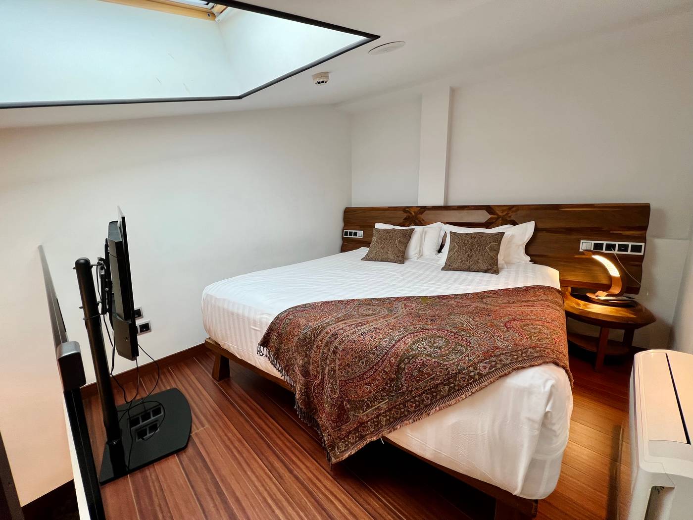 Anahita-Boutique-Hotel-Room-10