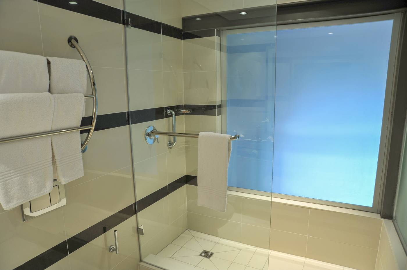 Garden-Court-Victoria-Junction-Hotel-Room-24