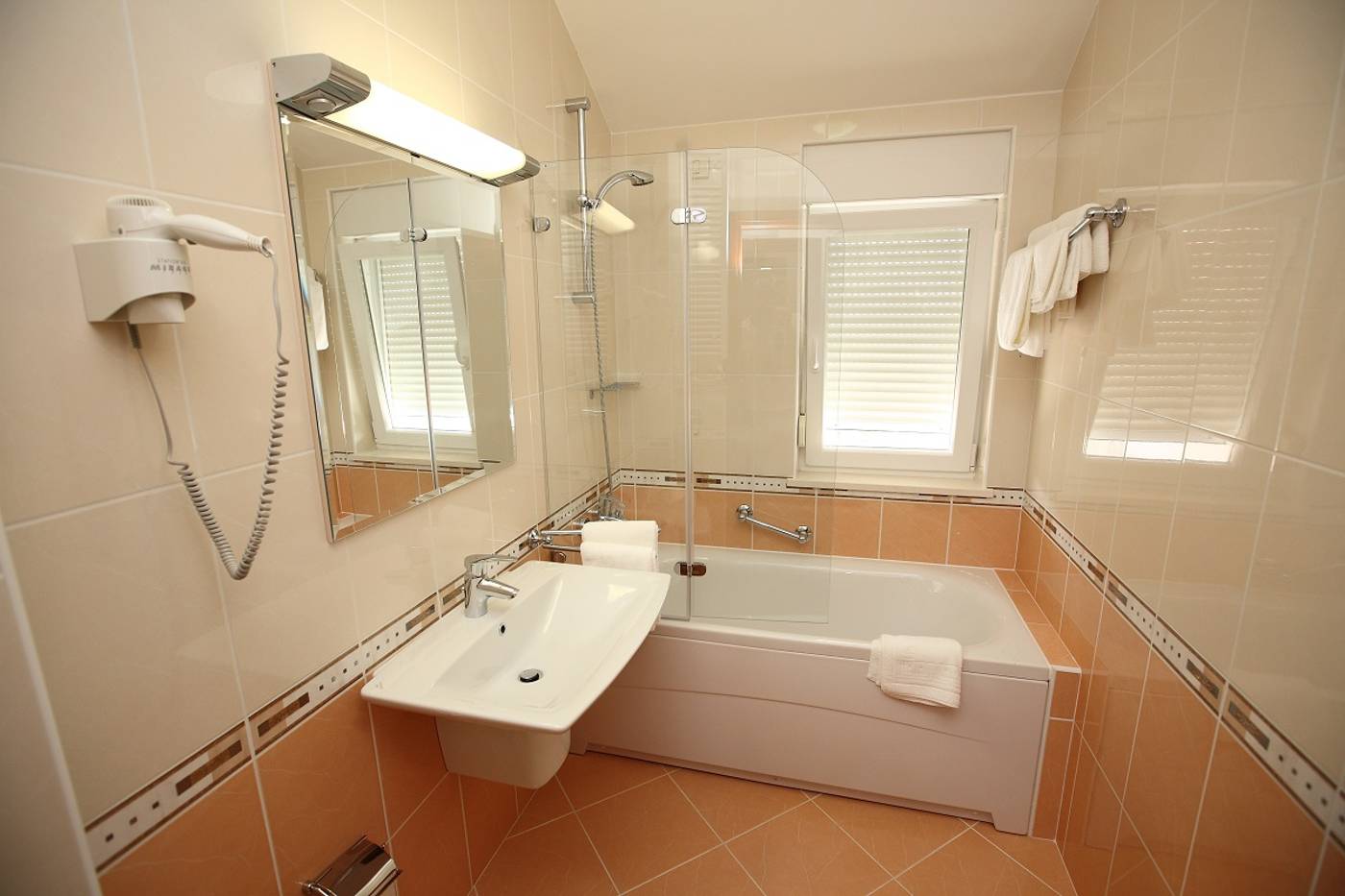 Palace-Trogir-Room-27