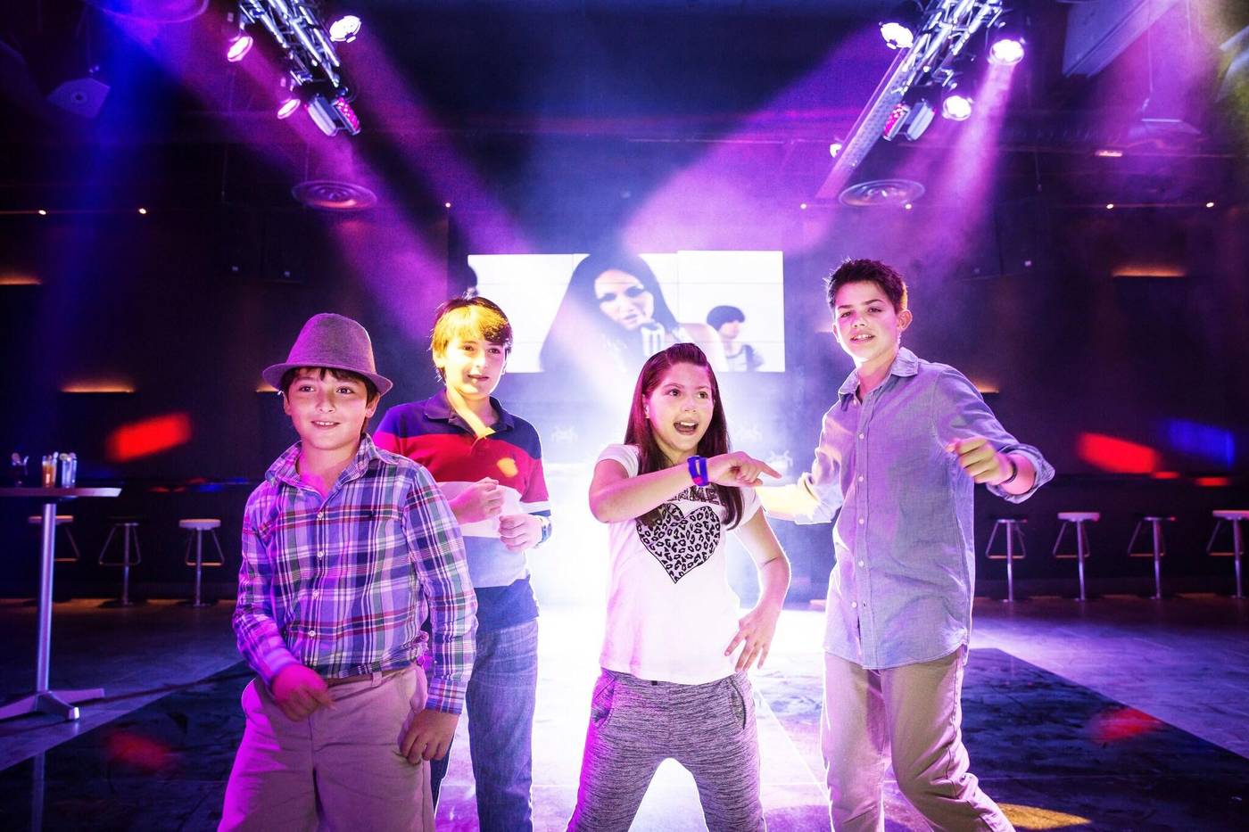 Barcelo-Maya-Palace-Sports-and-Entertainment-75