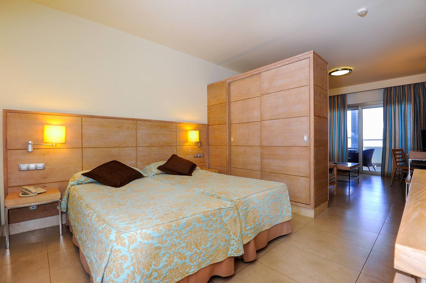Hotel-KN-Arenas-del-Mar-Beach---Spa---Adults-Only-Room-10