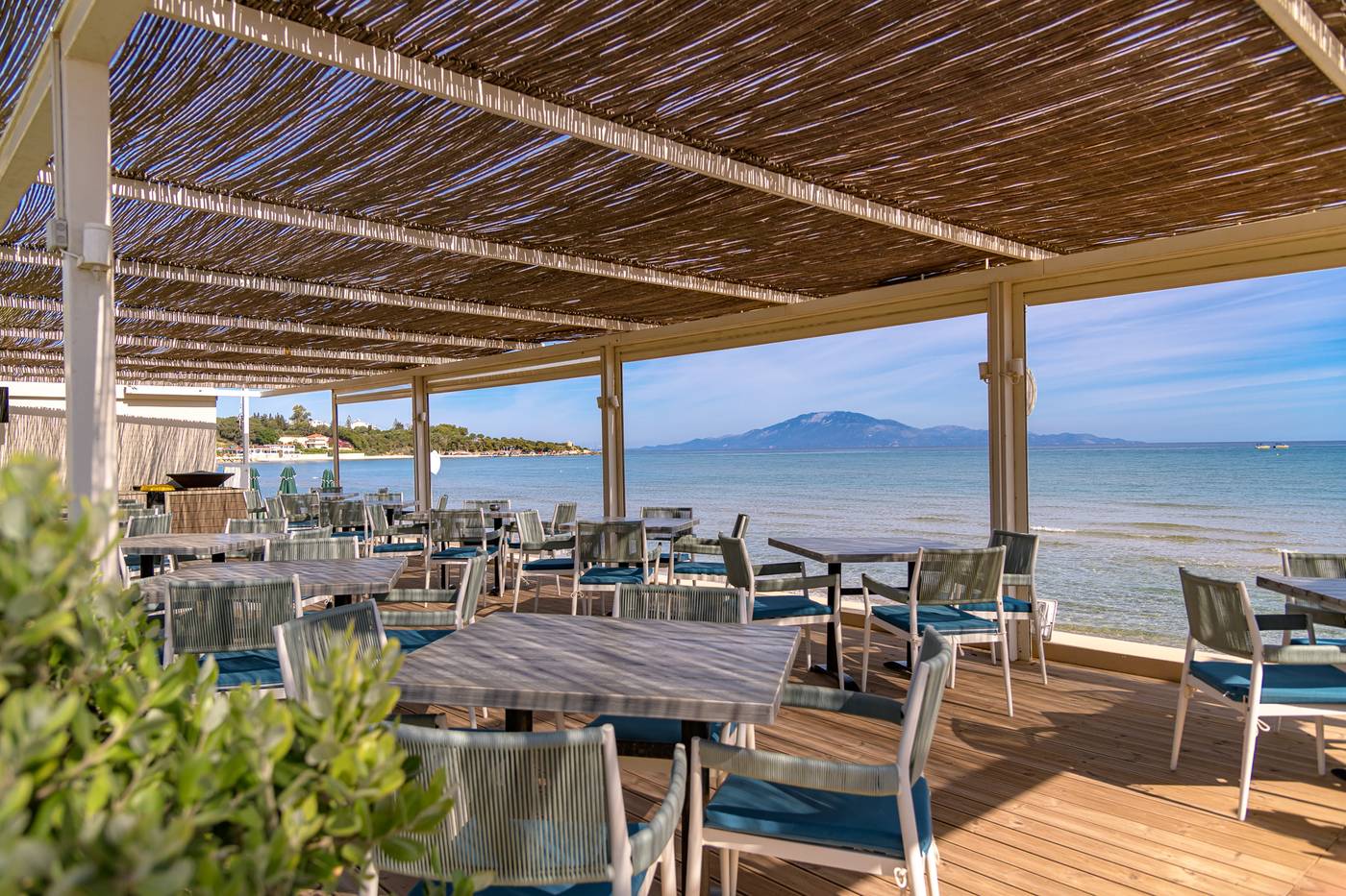 Iakinthos-Tsilivi-Beach-Restaurant-73