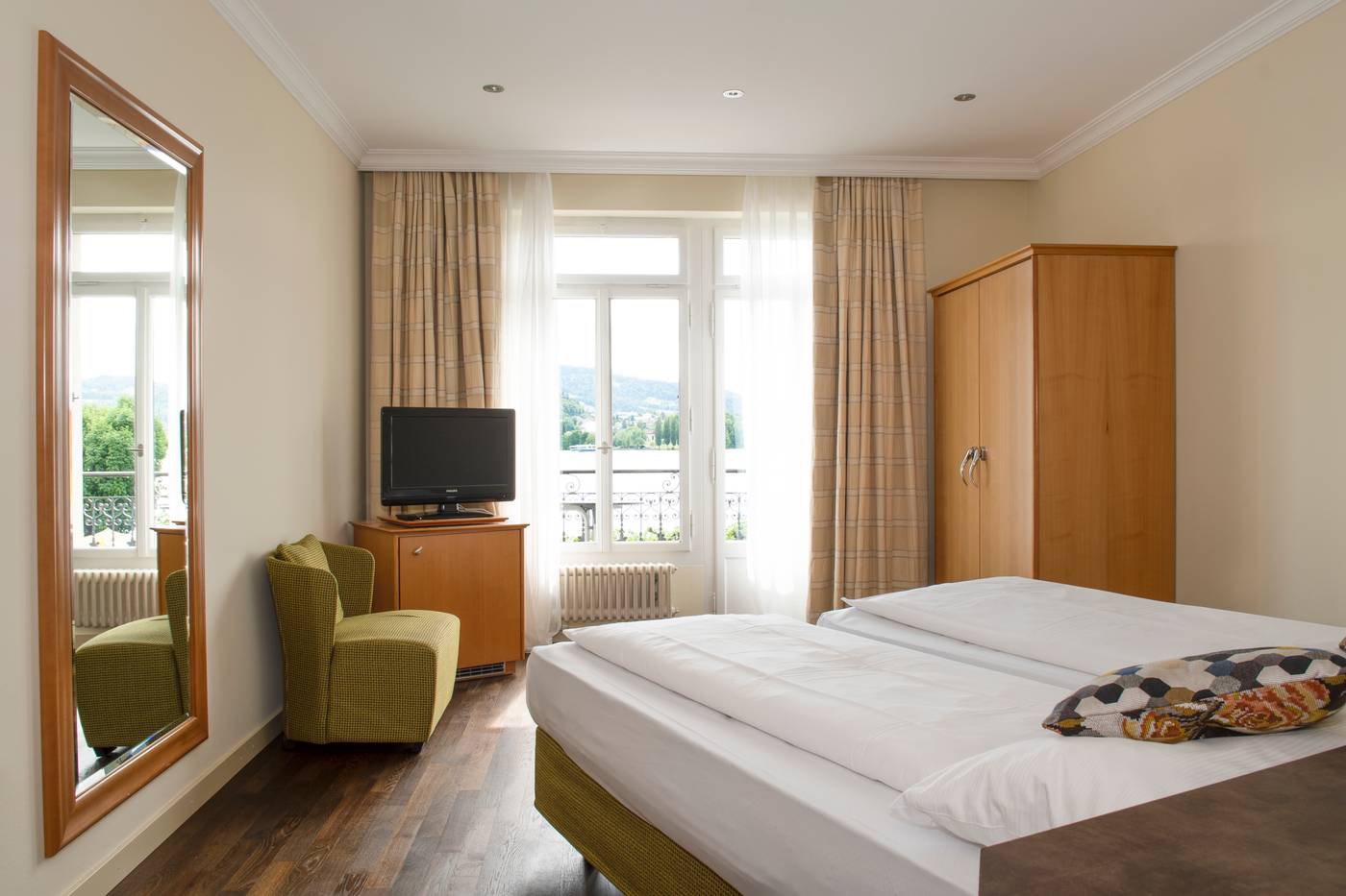 Hotel Seeburg-Switzerland-LUZERN-Room-3