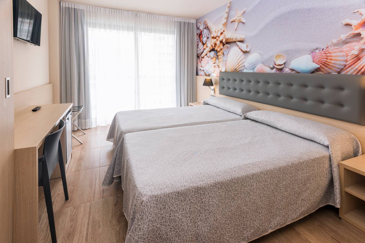 Tropic-Park-Hotel-Room-13