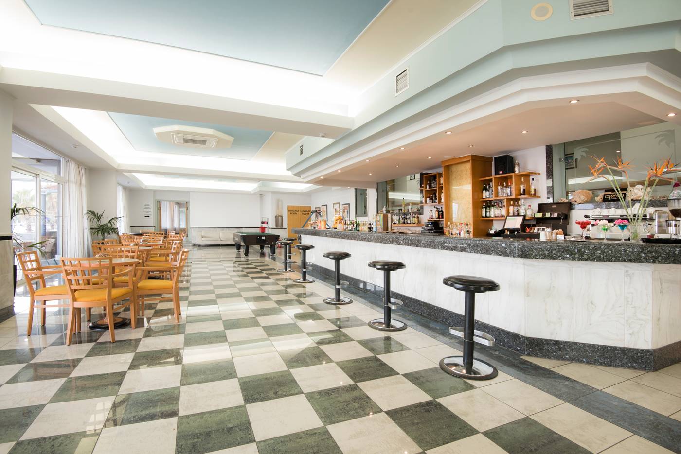 Kosta-Palace-Bar-44