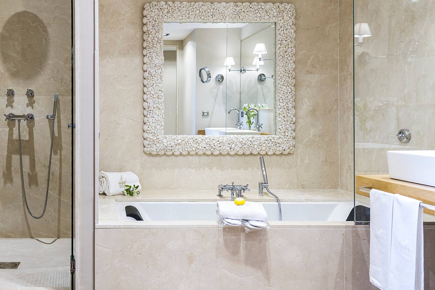 Bahia-del-Duque-Room-45