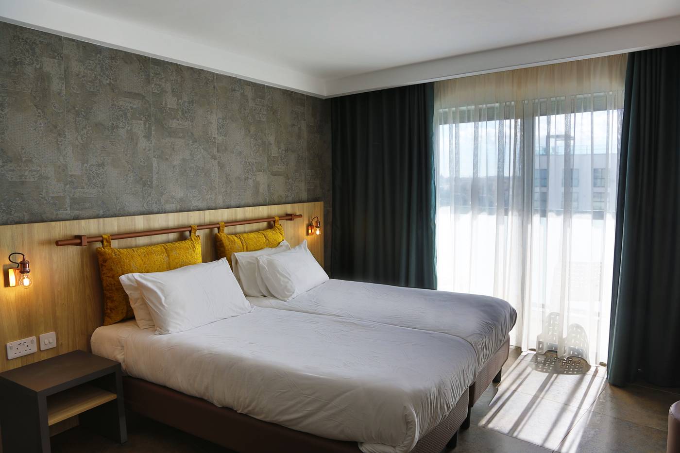Ivy-Hotel-Room-7