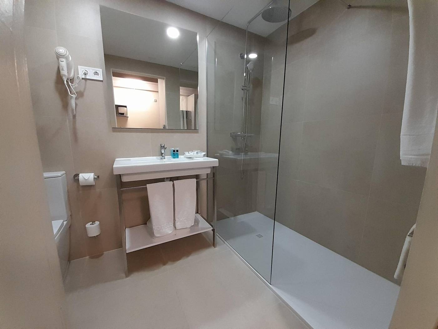 Eco-Alcala-Suites-Room-29