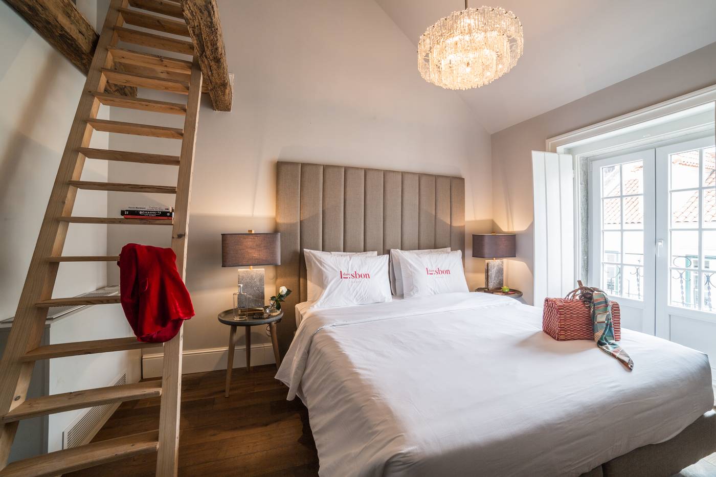 Dare-Lisbon-House-Room-19