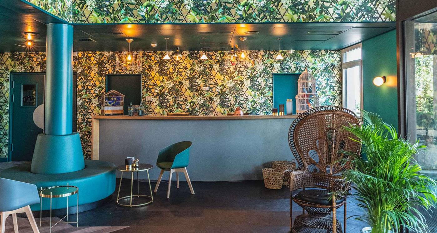 Best-Western-Hotel-Grand-Parc-Lobby-14