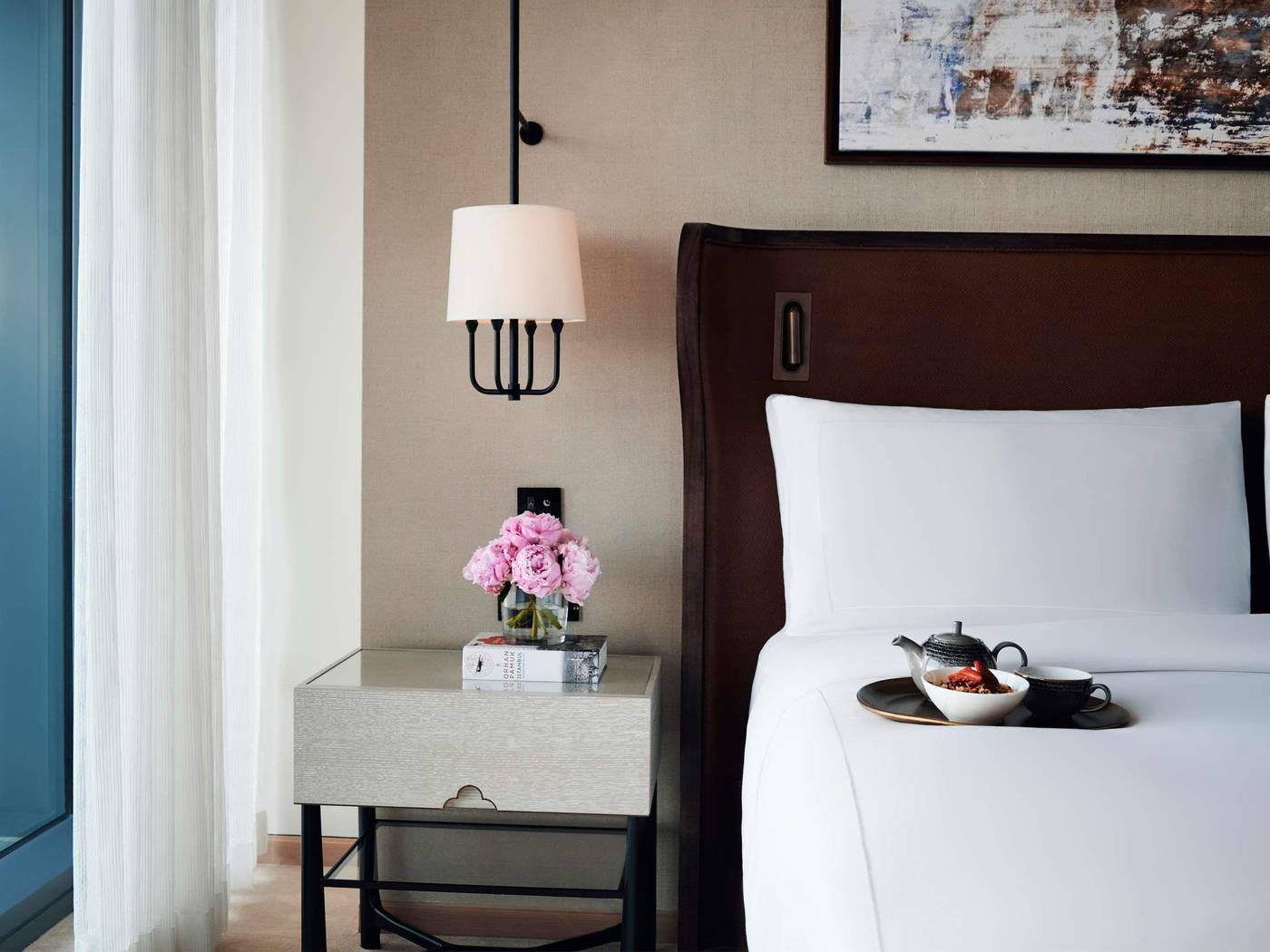 Fairmont-Quasar-Istanbul-Room-42