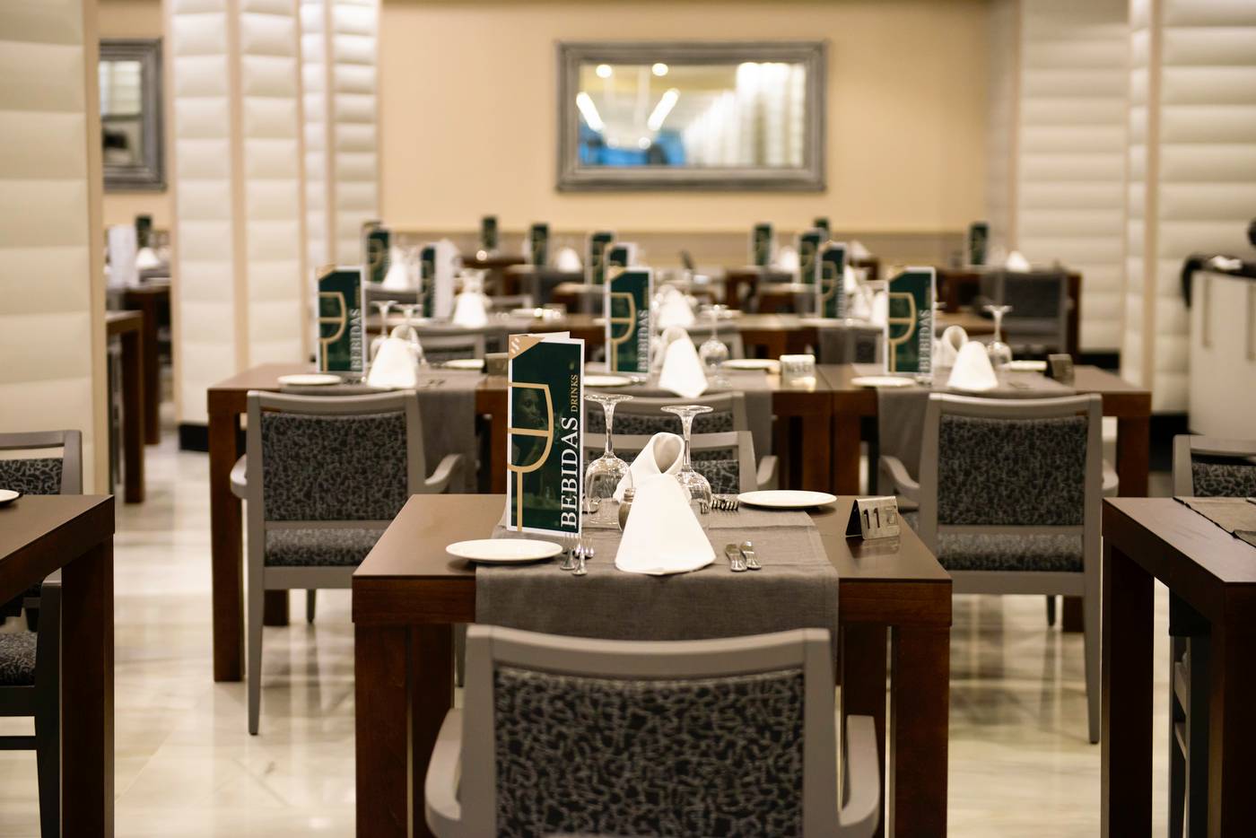 Spring-Hotel-Vulcano-Restaurant-31