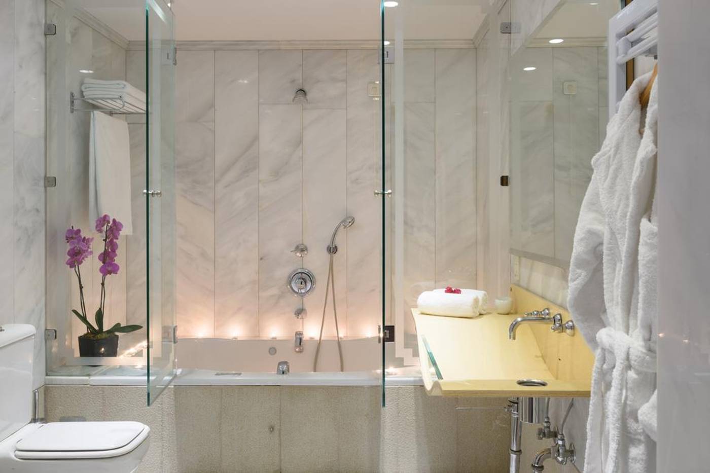 Aquila-Atlantis-Hotel-Room-20