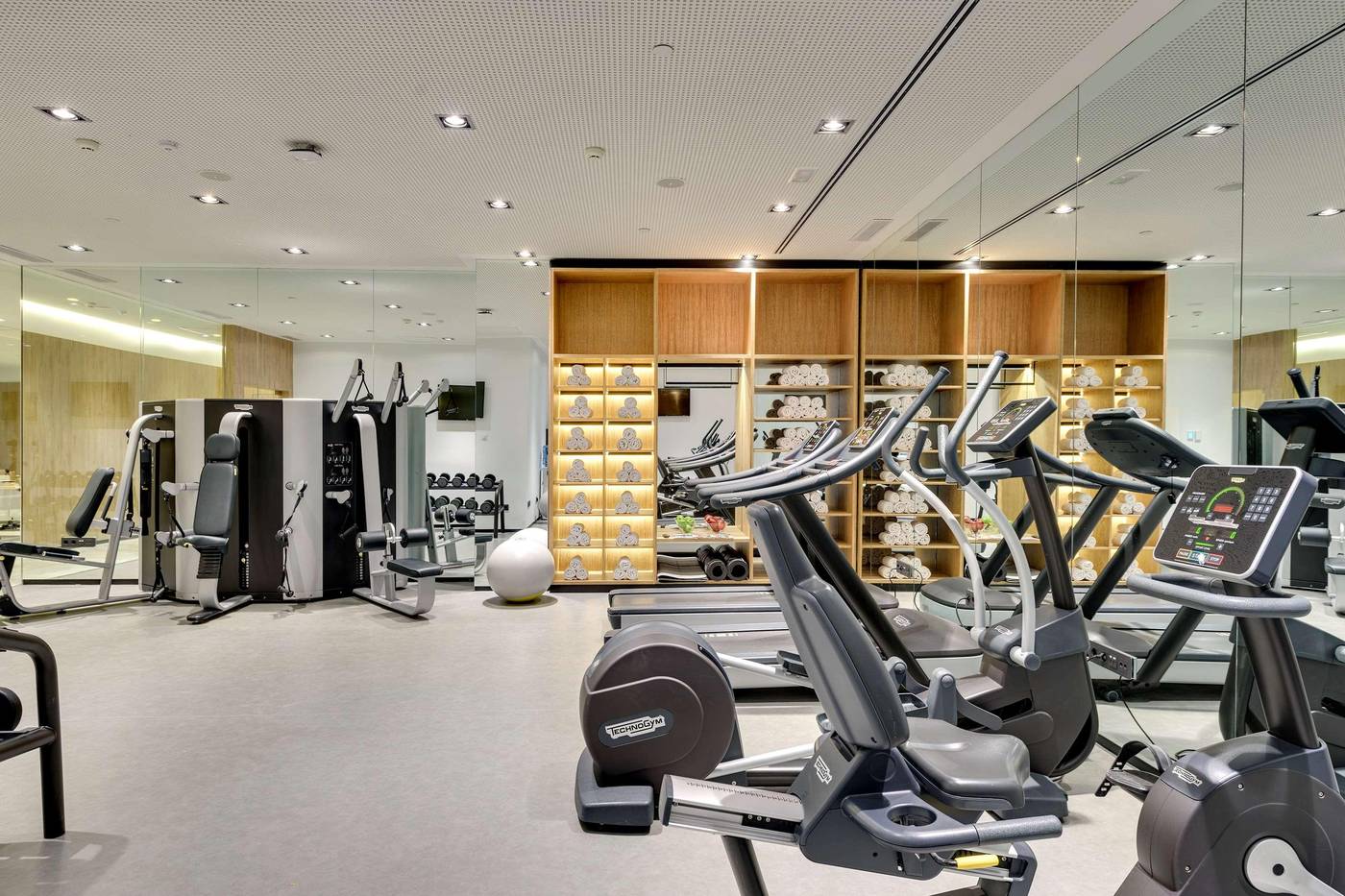 MELIA-MADRID-SERRANO-Sports-and-Entertainment-68