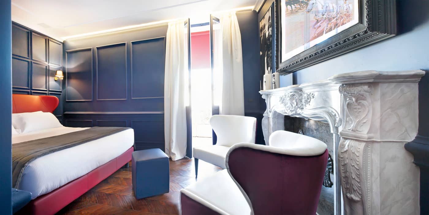 The-Corner-Roma-Room-15