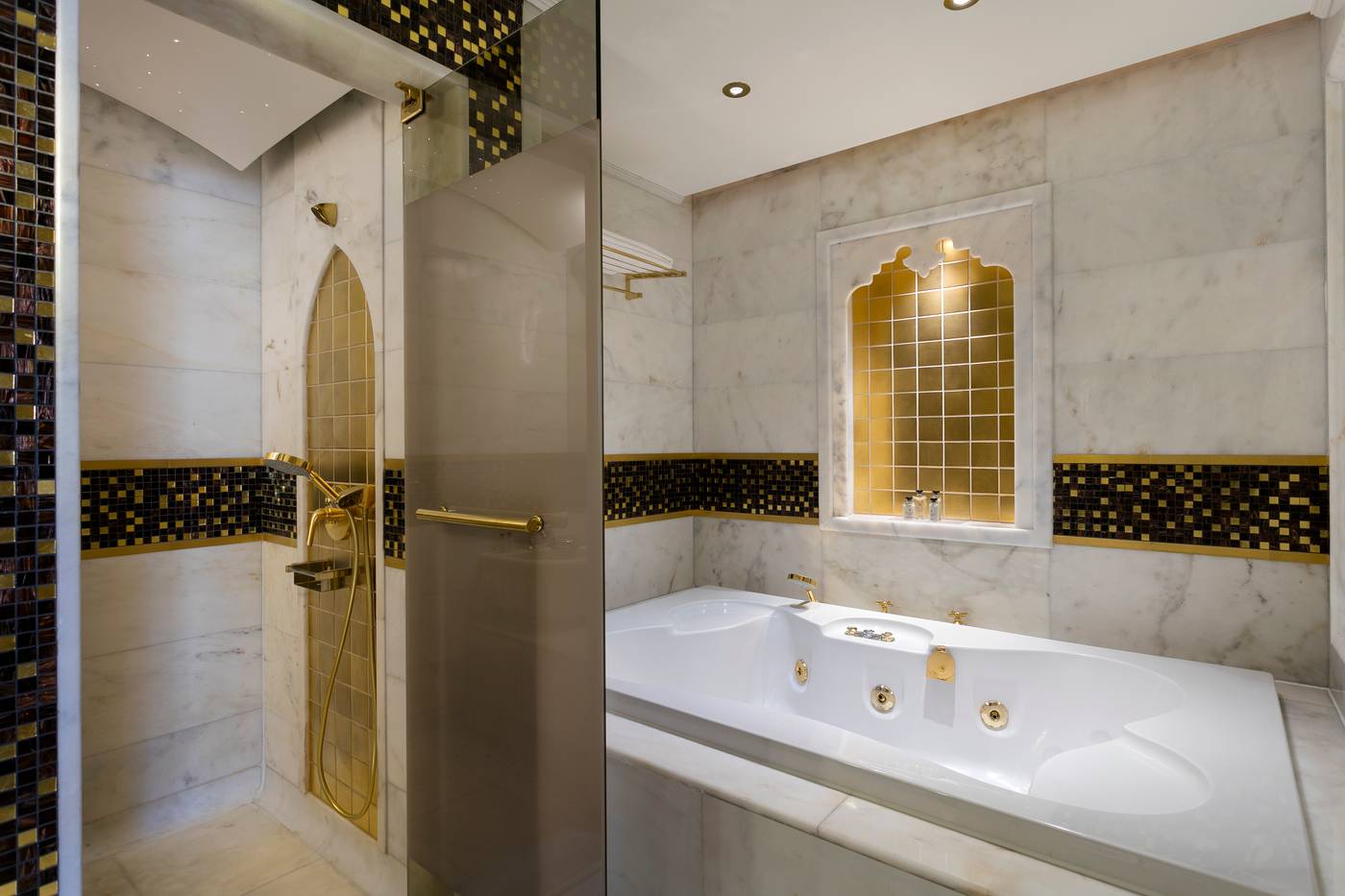 Mardan-Palace-Room-82