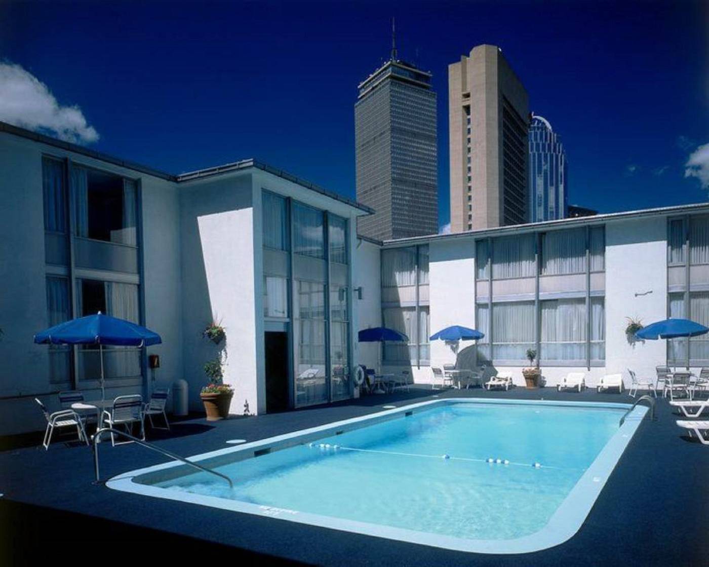 Midtown-Hotel-Pool-6